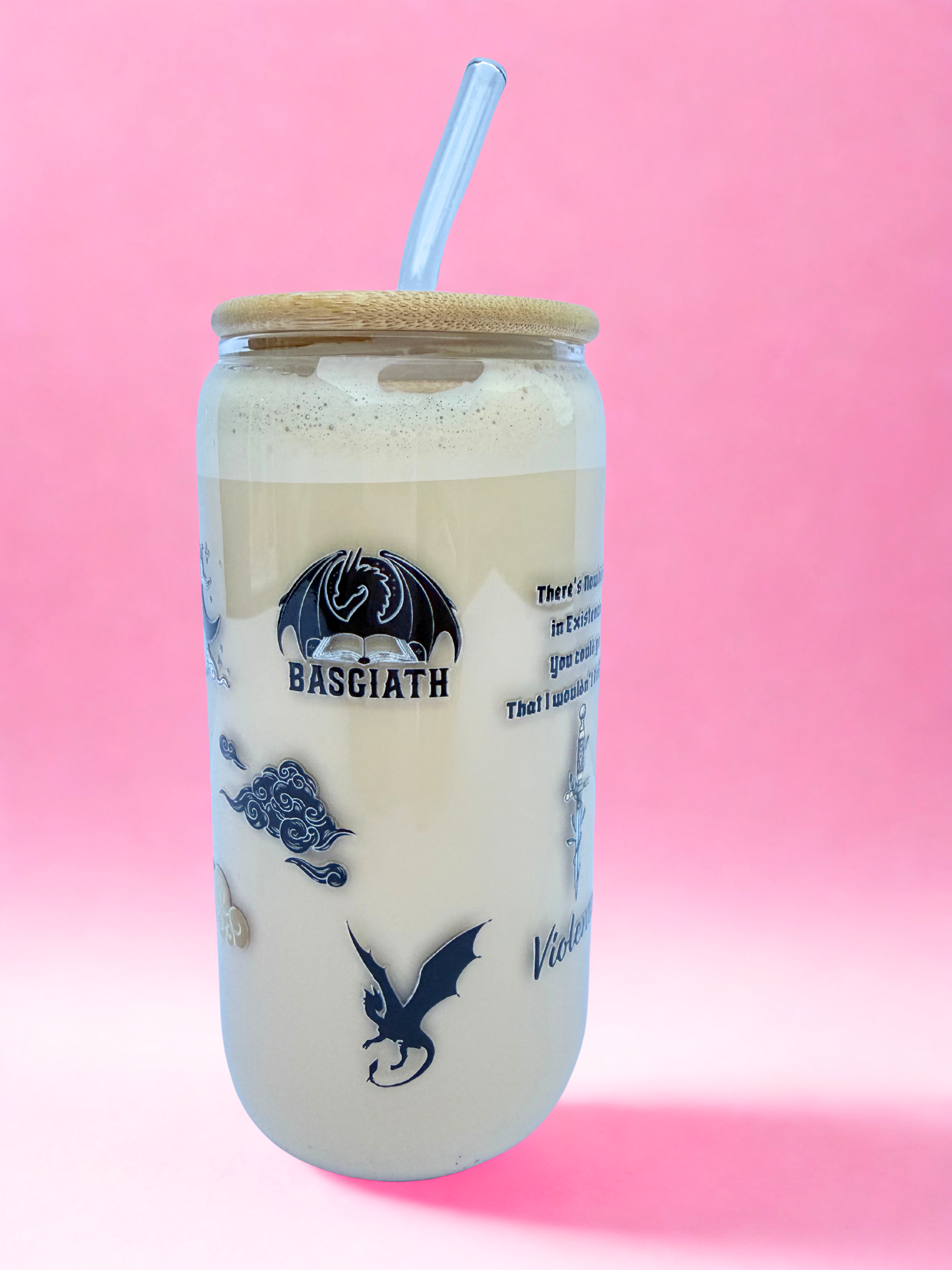 A 16oz glass with a bamboo lid and glass straw, featuring black and gold dragon and dagger designs, the words “Fourth Wing” and “Basgiath,” inspired by Violet Sorrengail and Xaden Riorson.