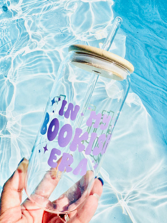 💖 In My Bookish Era – Glass Tumbler 💖