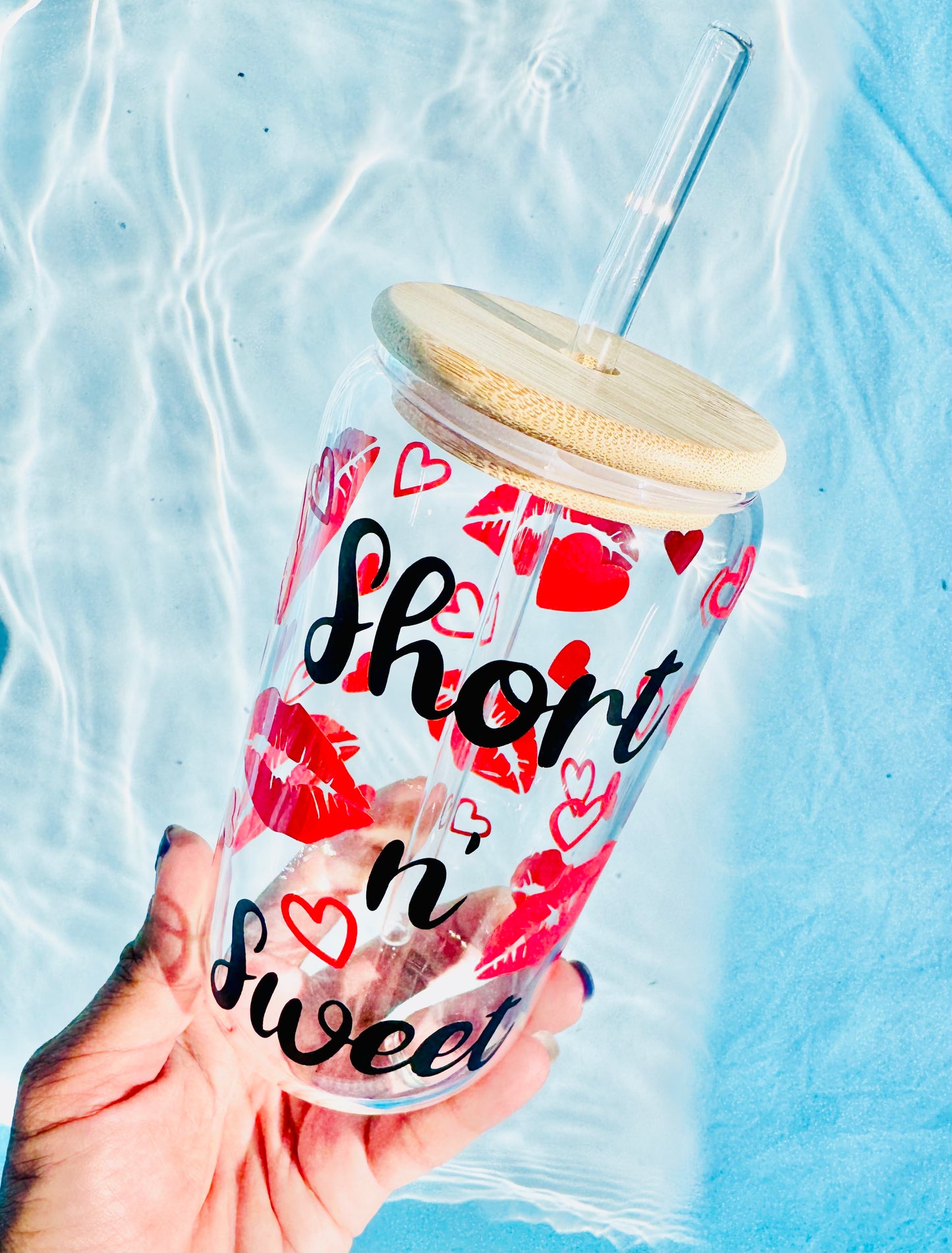 Short and Sweet Glass with Red Lips & Hearts – Fun Gift for Sassy, Petite Queens