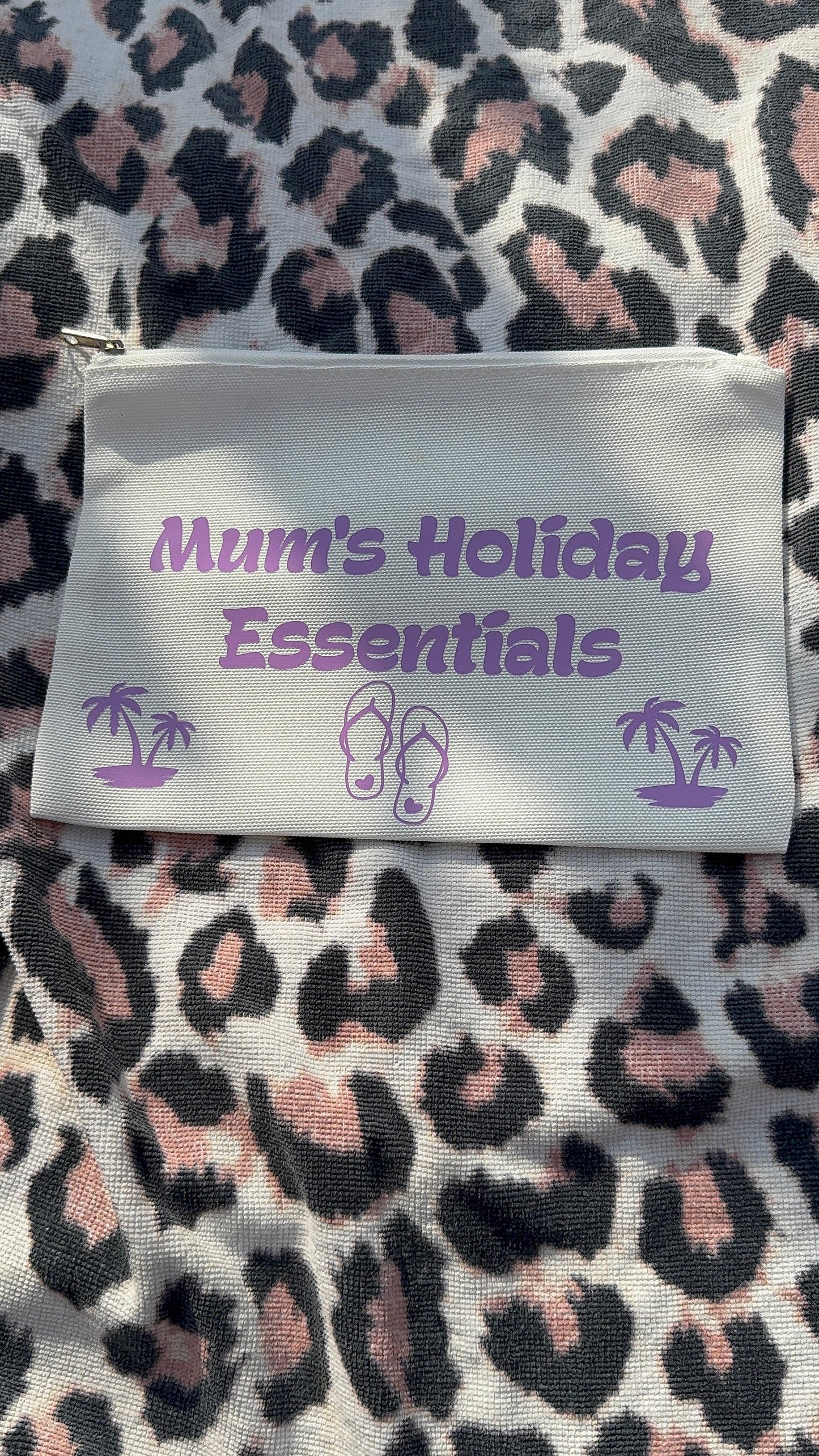 Holiday Cosmetic Pouch Colour Changing in UV sunlight
